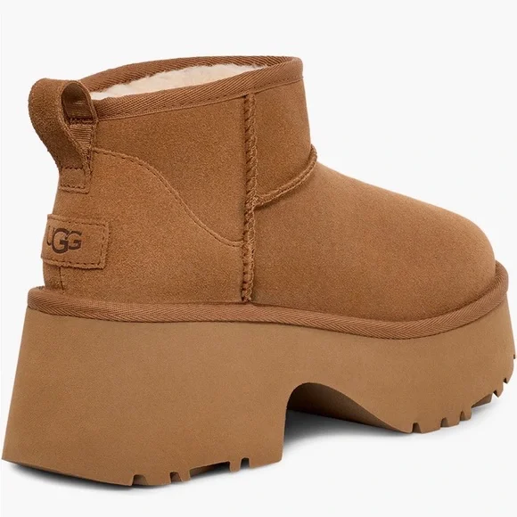 New UGG Classic Ultra Mini Platform Boots - Picture 10 of 13